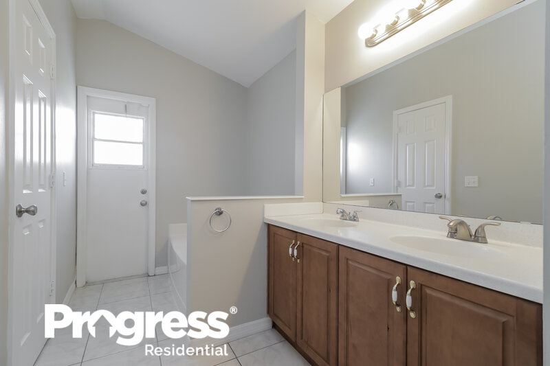 2,005/Mo, 2312 Angel Rd SE Palm Bay, FL 32909 Master Bathroom View