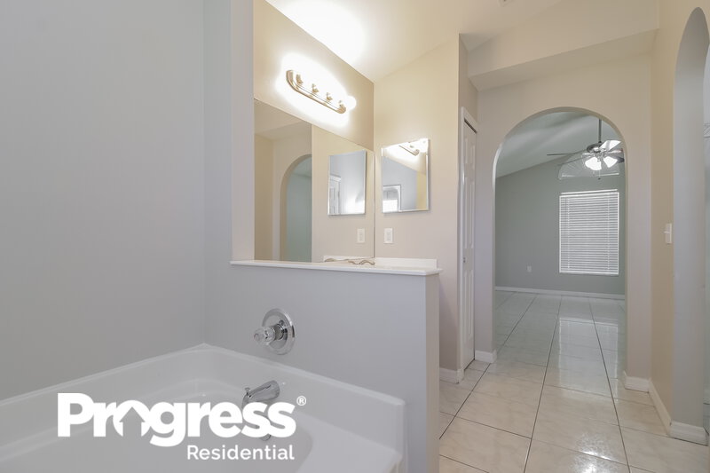 2,005/Mo, 2312 Angel Rd SE Palm Bay, FL 32909 Master Bathroom View 2