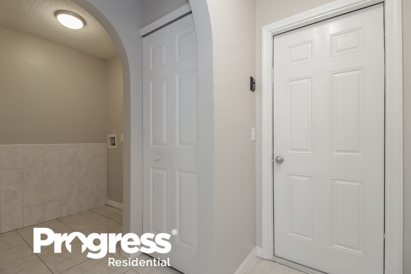 2,005/Mo, 2312 Angel Rd SE Palm Bay, FL 32909 Hallway View