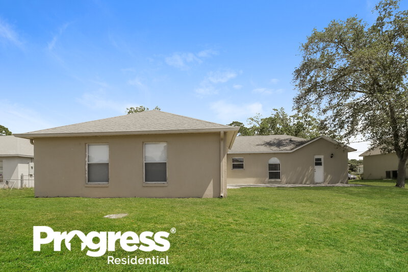 2,005/Mo, 2312 Angel Rd SE Palm Bay, FL 32909 Rear View 2