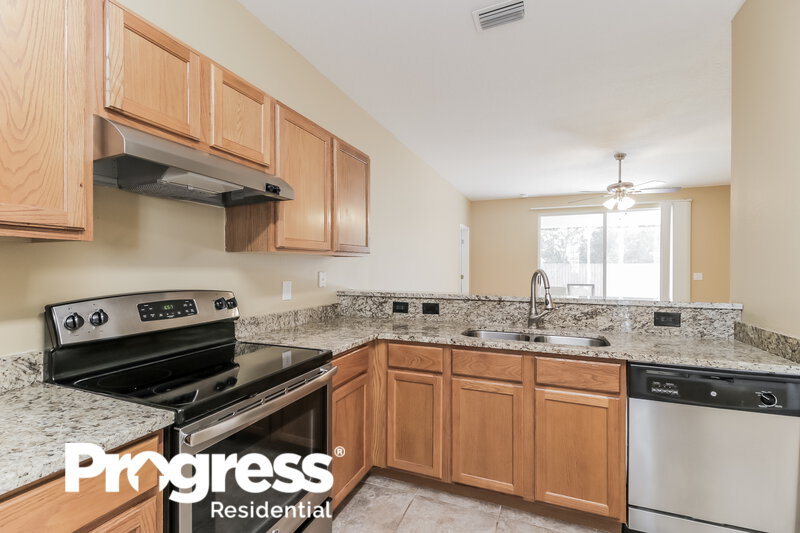 2,005/Mo, 3917 Mt Carmel Ln Melbourne, FL 32901 Kitchen View 2