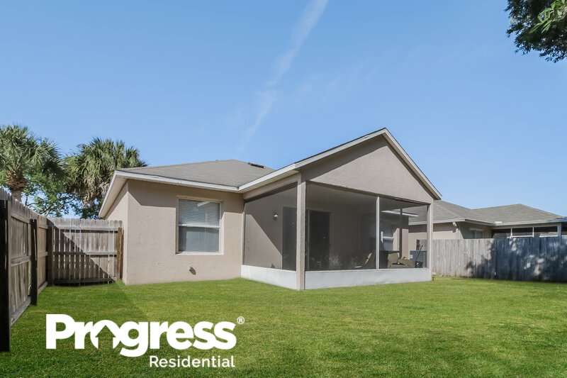 2,005/Mo, 3917 Mt Carmel Ln Melbourne, FL 32901 Rear View