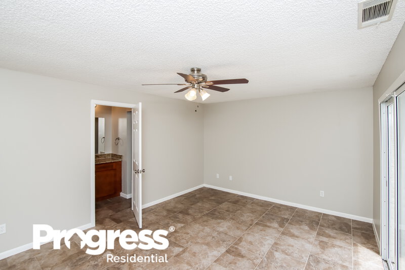 3,070/Mo, 225 Bayhead Dr Melbourne, FL 32940 Main Bedroom View 2