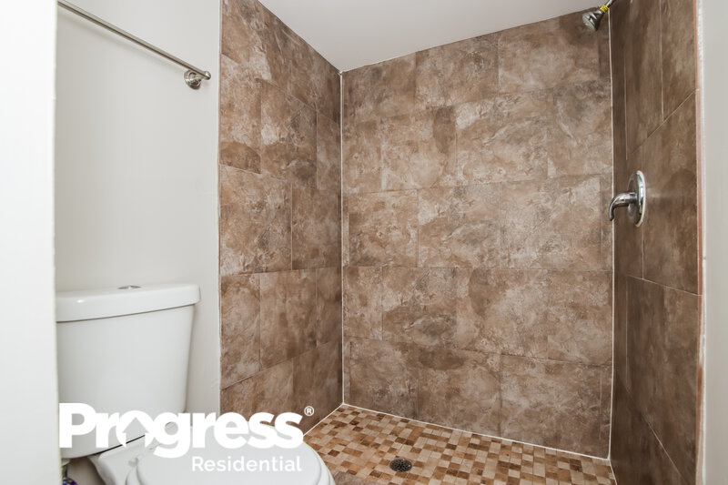 3,070/Mo, 225 Bayhead Dr Melbourne, FL 32940 Bathroom View