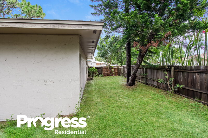 3,070/Mo, 225 Bayhead Dr Melbourne, FL 32940 Rear View 3