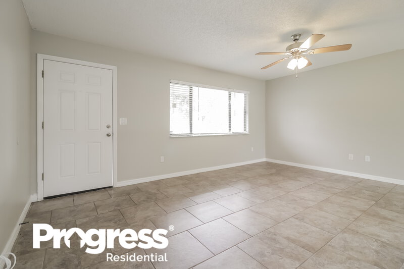 1,635/Mo, 806 Cochran Rd SE Palm Bay, FL 32909 Living Room View