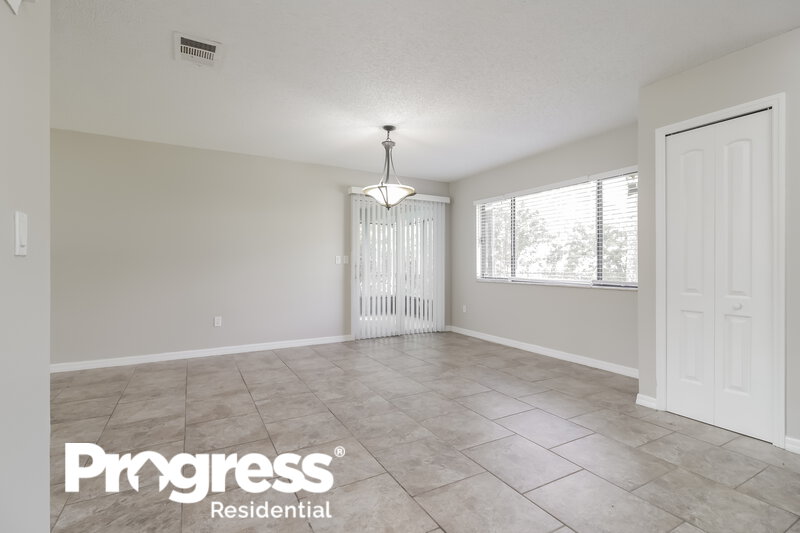 1,635/Mo, 806 Cochran Rd SE Palm Bay, FL 32909 Dining Room View