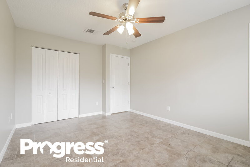 1,635/Mo, 806 Cochran Rd SE Palm Bay, FL 32909 Master Bedroom View 2