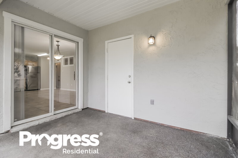 1,635/Mo, 806 Cochran Rd SE Palm Bay, FL 32909 Screen Porch View