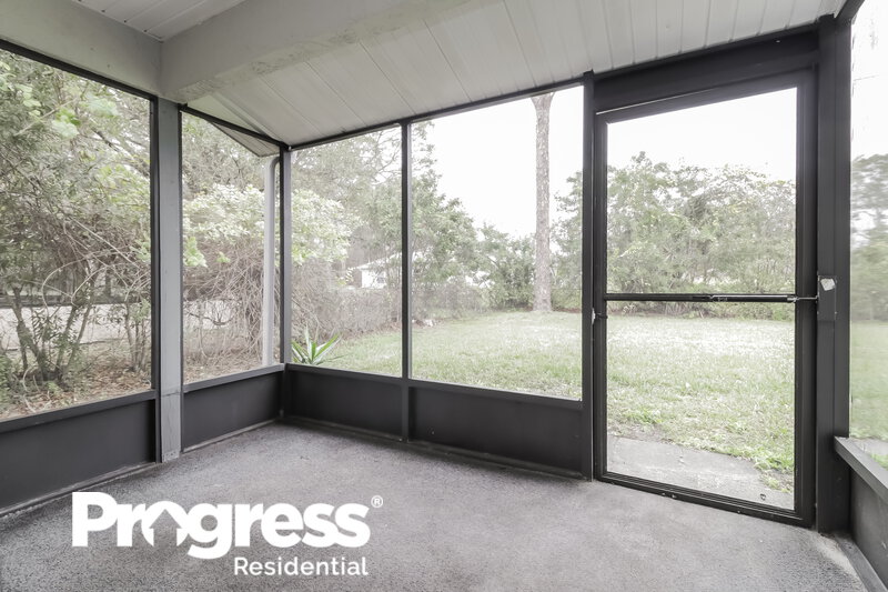 1,635/Mo, 806 Cochran Rd SE Palm Bay, FL 32909 Screen Porch View 2