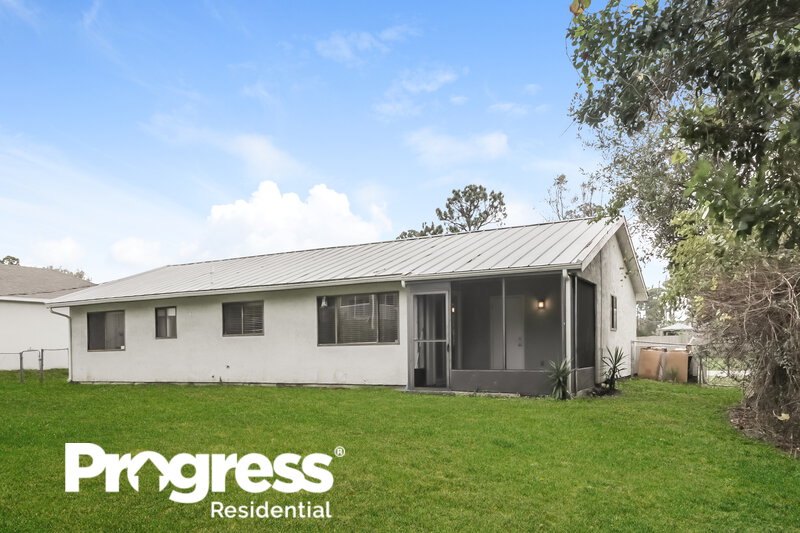 1,635/Mo, 806 Cochran Rd SE Palm Bay, FL 32909 Rear View