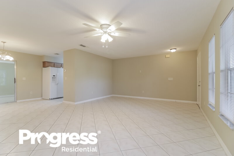 2,345/Mo, 540 NE California Avenue Palm Bay, FL 32907 Living Room View