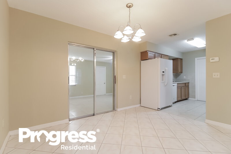 2,345/Mo, 540 NE California Avenue Palm Bay, FL 32907 Dining Room View