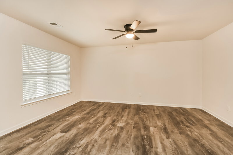 2,830/Mo, 207 Broomsedge St Fairview, NC 28730 Main Bedroom View 3