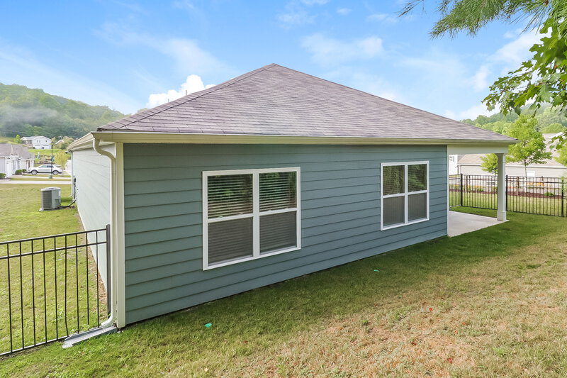 3,850/Mo, 123 Switchgrass Loop Fairview, NC 28730 Rear View