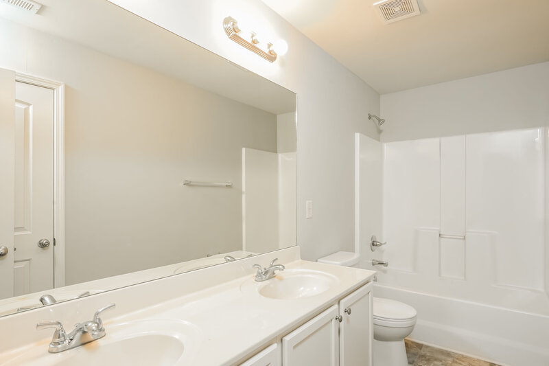 2,020/Mo, 3578 Rock Elm Ct Auburn, GA 30011 Bathroom View