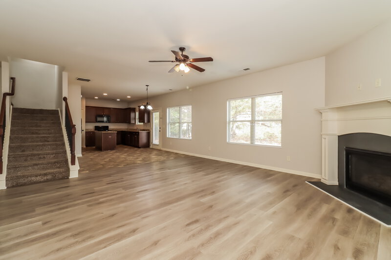 1,965/Mo, 909 Walking Stick Trl Auburn, GA 30011 Living Room View 2