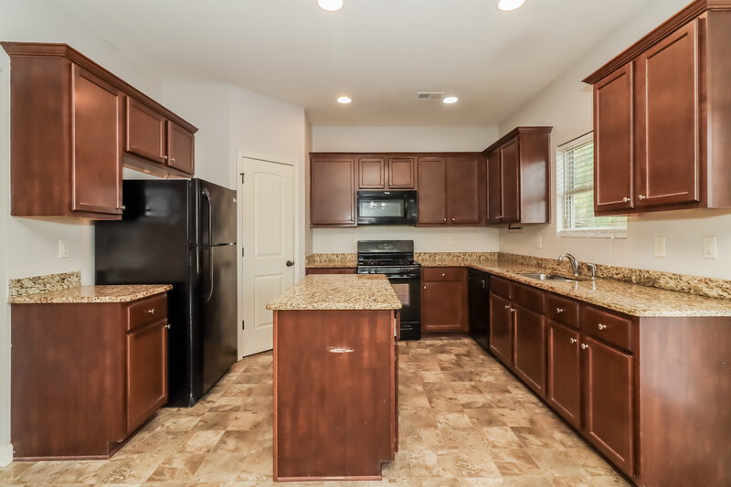 1,965/Mo, 909 Walking Stick Trl Auburn, GA 30011 Kitchen View