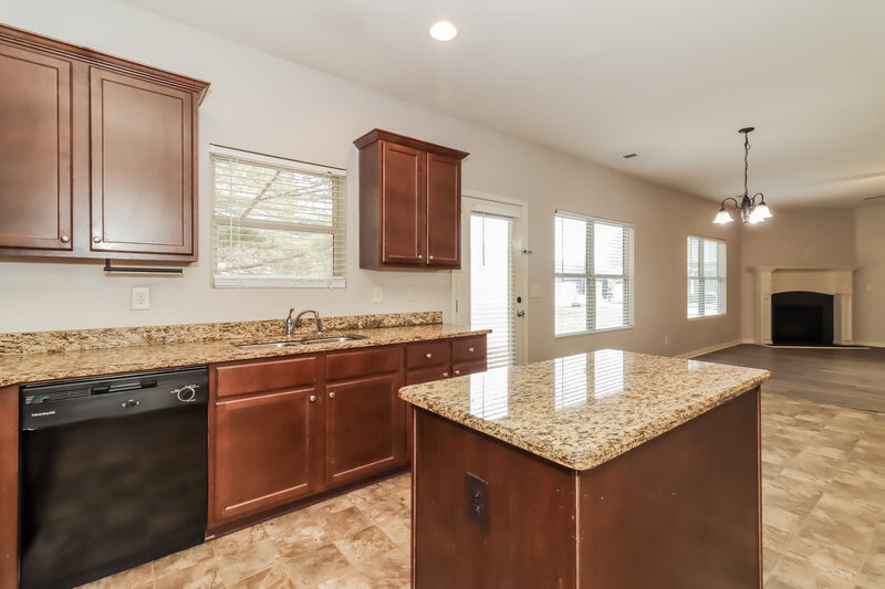 1,965/Mo, 909 Walking Stick Trl Auburn, GA 30011 Kitchen View 2