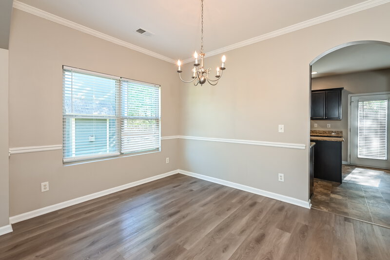 2,220/Mo, 929 Walking Stick Trl Auburn, GA 30011 Dining Room View