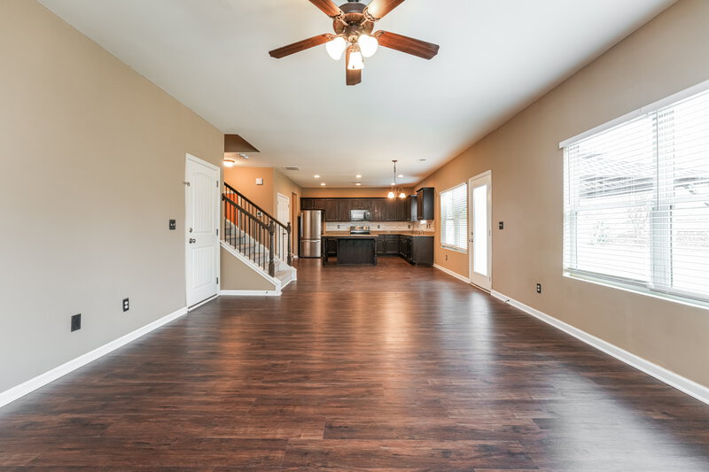 2,180/Mo, 981 Rock Elm Dr Auburn, GA 30011 Living Room View 2