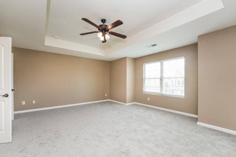 2,180/Mo, 981 Rock Elm Dr Auburn, GA 30011 Main Bedroom View