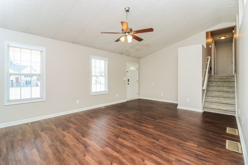 2,380/Mo, 36 Dewey Dr Adairsville, GA 30103 Living Room View 3