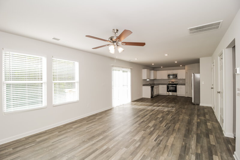 2,055/Mo, 188 Fields Xing Dallas, GA 30132 Living Room View