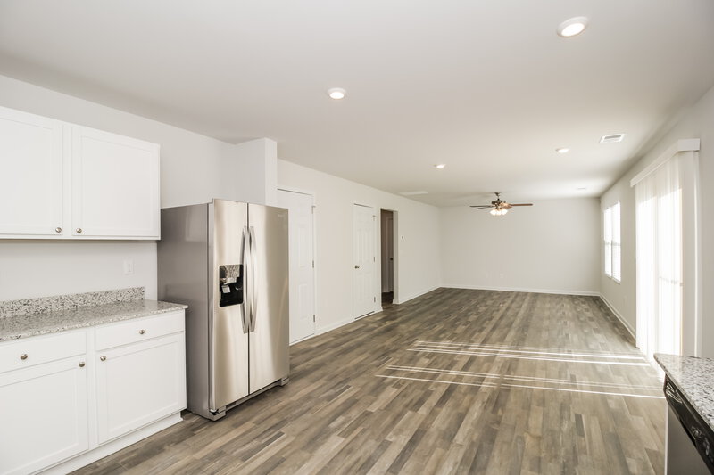2,055/Mo, 188 Fields Xing Dallas, GA 30132 Kitchen View 3