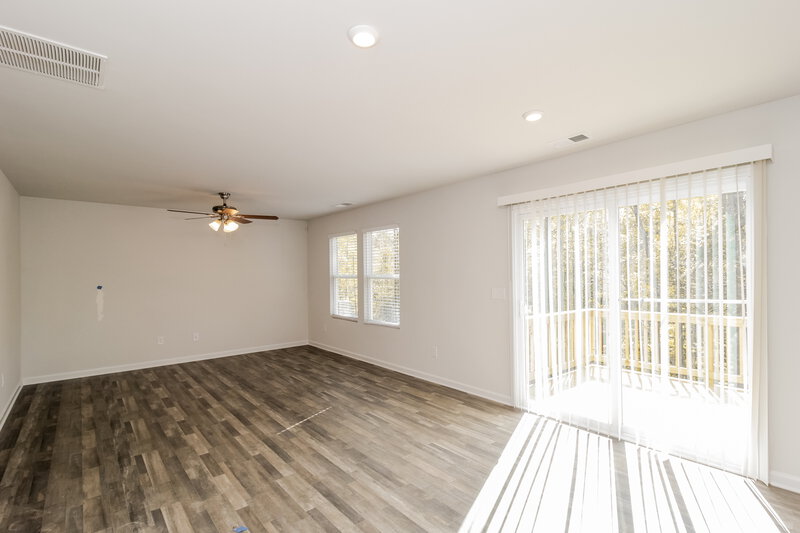 2,130/Mo, 168 Fields Xing Dallas, GA 30132 Living Room View 2