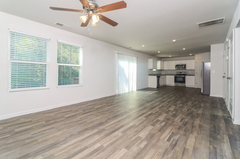 2,120/Mo, 168 Fields Xing Dallas, GA 30132 Living Room View