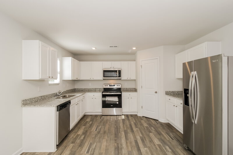 2,130/Mo, 168 Fields Xing Dallas, GA 30132 Kitchen View