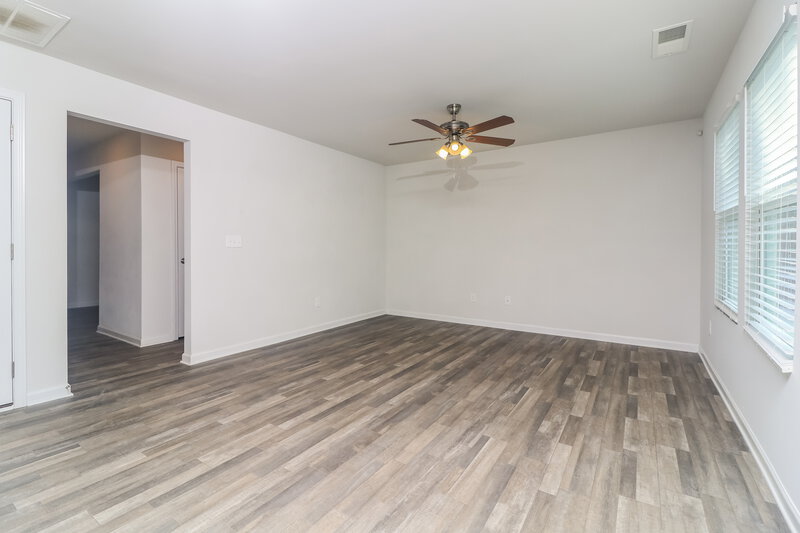 2,120/Mo, 168 Fields Xing Dallas, GA 30132 Living Room View 4