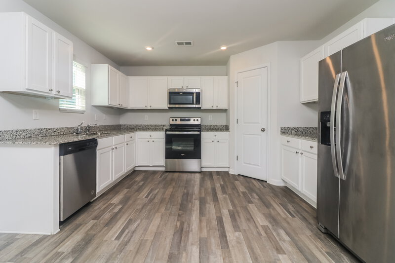 2,120/Mo, 168 Fields Xing Dallas, GA 30132 Kitchen View 2