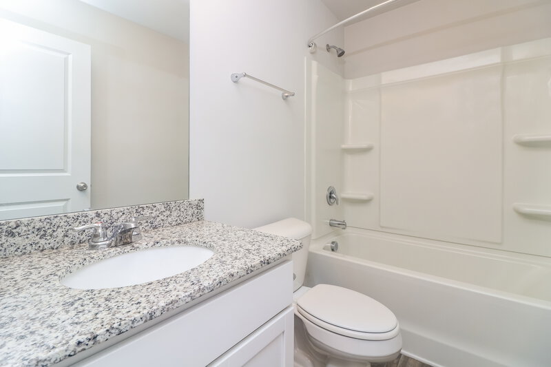 2,120/Mo, 168 Fields Xing Dallas, GA 30132 Bathroom View