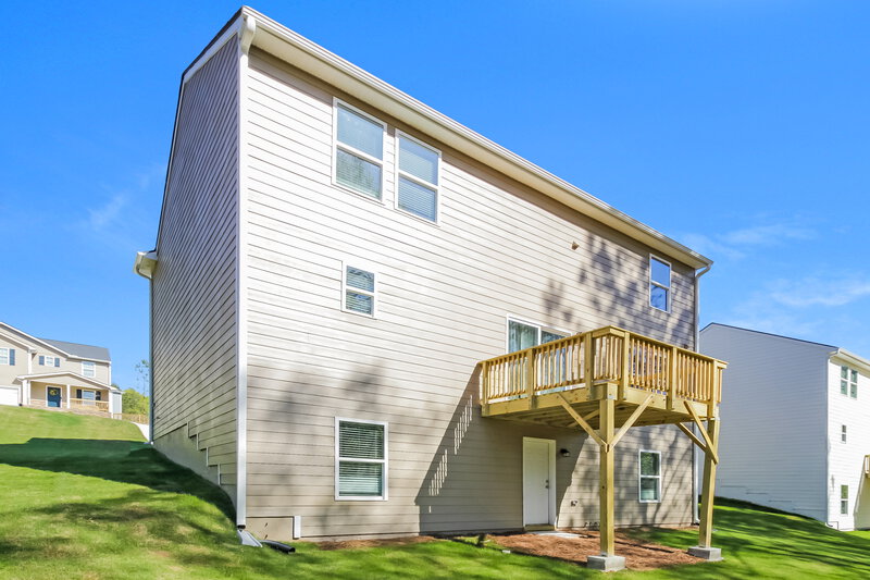 2,130/Mo, 168 Fields Xing Dallas, GA 30132 Rear View