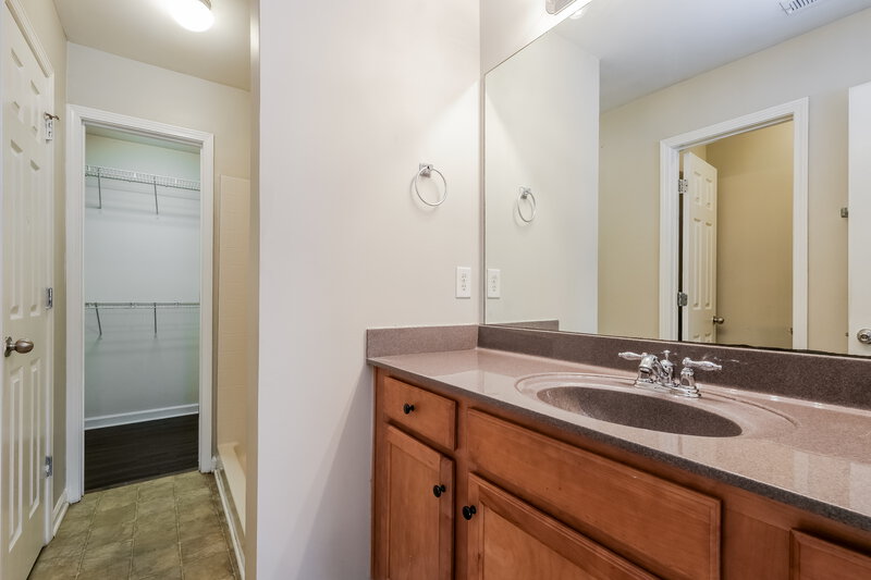 1,620/Mo, 5 Hill Crest Cir Hiram, GA 30141 Main Bathroom View