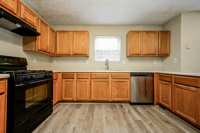 2,295/Mo, 1200 Catalina Pkwy McDonough, GA 30252 Kitchen View