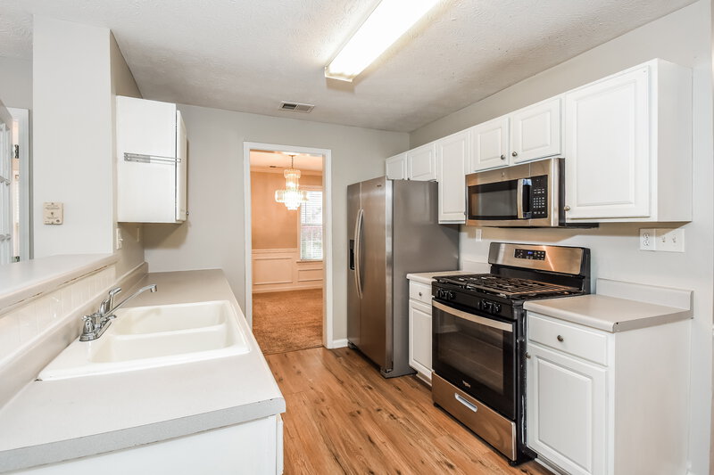 2,615/Mo, 3602 Bancroft Main NW Kennesaw, GA 30144 Kitchen View 2