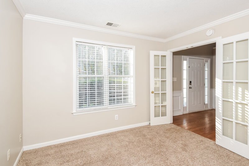 2,720/Mo, 3602 Bancroft Main NW Kennesaw, GA 30144 Family Room View 2