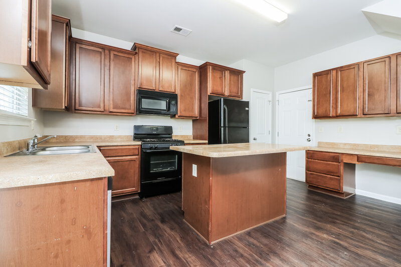 1,825/Mo, 98 High Point Way Hiram, GA 30141 Kitchen View 2