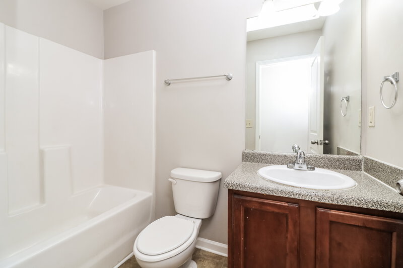 1,825/Mo, 98 High Point Way Hiram, GA 30141 Bathroom View