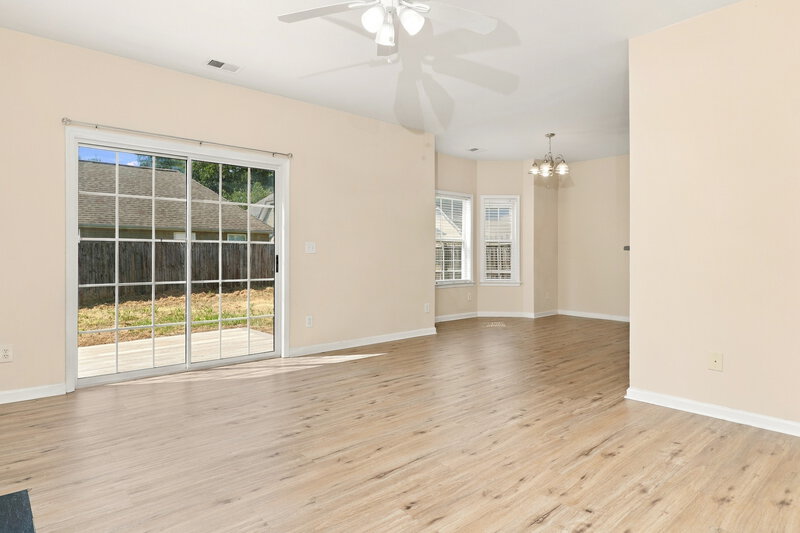 1,990/Mo, 254 Highland Falls Dr Hiram, GA 30141 Living Room View 3