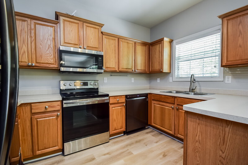 3,030/Mo, 6933 Grand Hickory Dr Braselton, GA 30517 Kitchen View