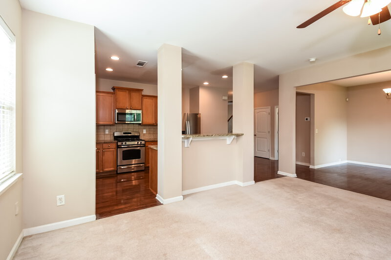 2,150/Mo, 24 Quail Bend Loop Dallas, GA 30157 Living Room View 2