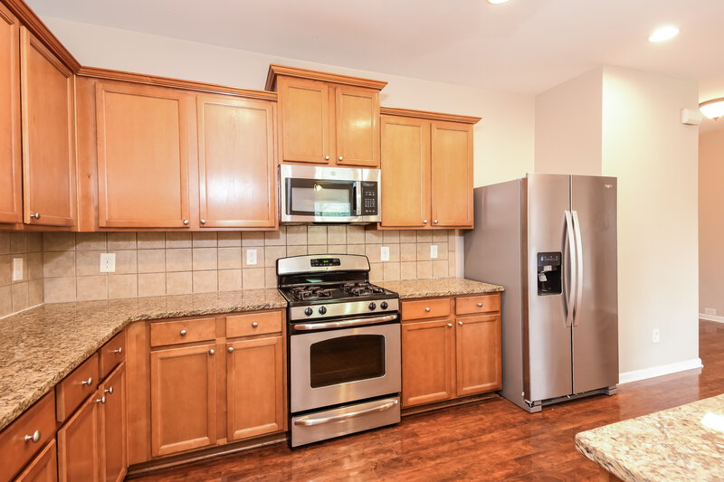 2,150/Mo, 24 Quail Bend Loop Dallas, GA 30157 Kitchen View
