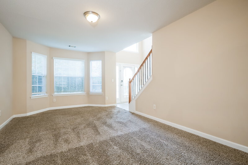 2,270/Mo, 369 Kentwood Springs Dr Hampton, GA 30228 Living Room View