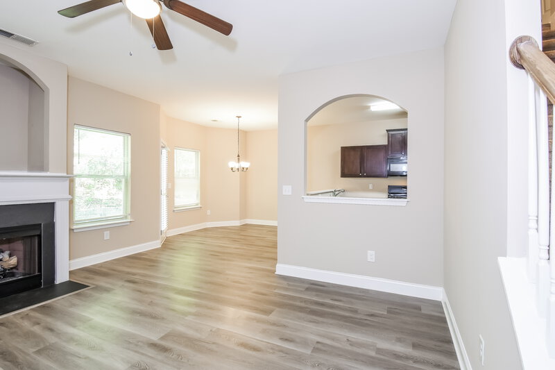 2,100/Mo, 125 Bethany Manor Dr Ball Ground, GA 30107 Living Room View 2