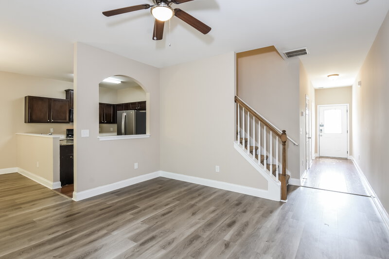 2,100/Mo, 125 Bethany Manor Dr Ball Ground, GA 30107 Living Room View 3