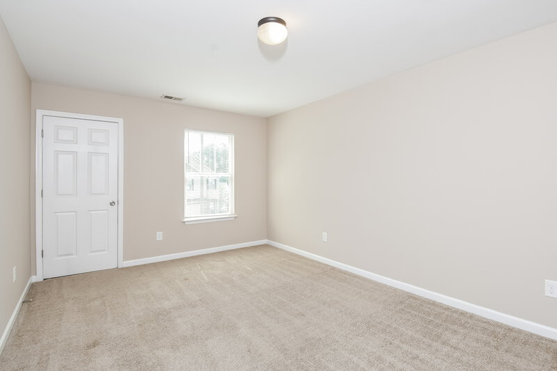 2,100/Mo, 125 Bethany Manor Dr Ball Ground, GA 30107 Family Room View
